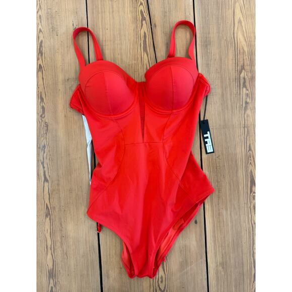 NWT TA3 Bombshell Body Sculpting Bathing Suit XL Red Medium Cup - Picture 3 of 6